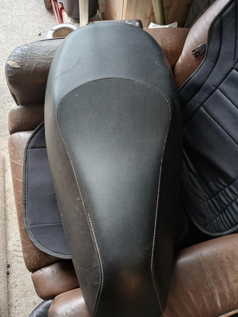 Buddy zit Peugeot New Vivacity 2011, Ophalen of Verzenden