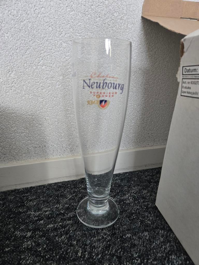 6 Neubourg bierglazen 0.5 liter, Verzamelen, Ophalen