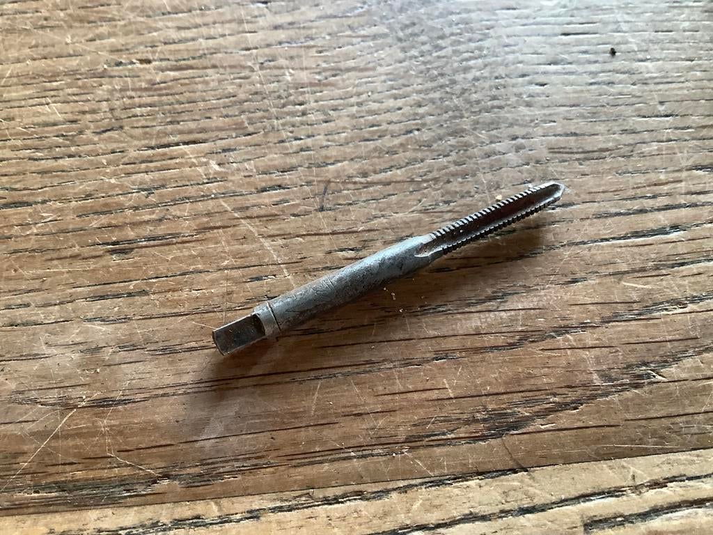 tap M6 of M3 voor schroefdraad.   (Nr. 4), Verzenden, Gebruikt