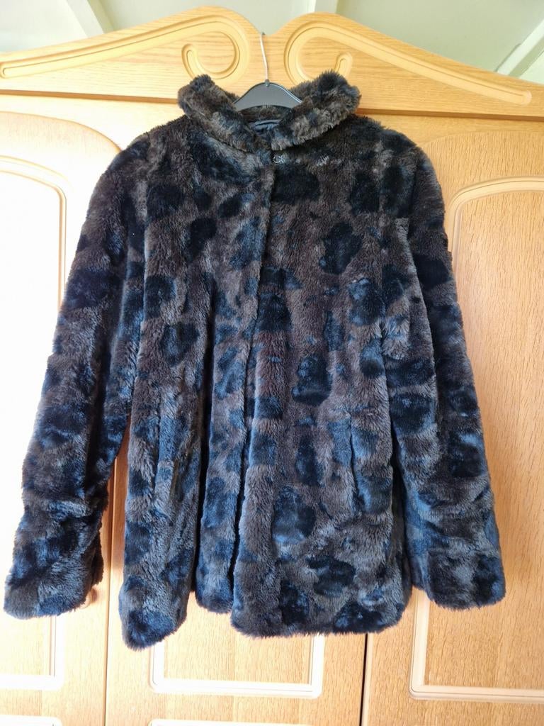 Jas van (nep)bont bruin/zwart, Kleding | Dames, Jassen | Winter, Maat 38/40 (M), Bruin, Ophalen of Verzenden, Onbekend