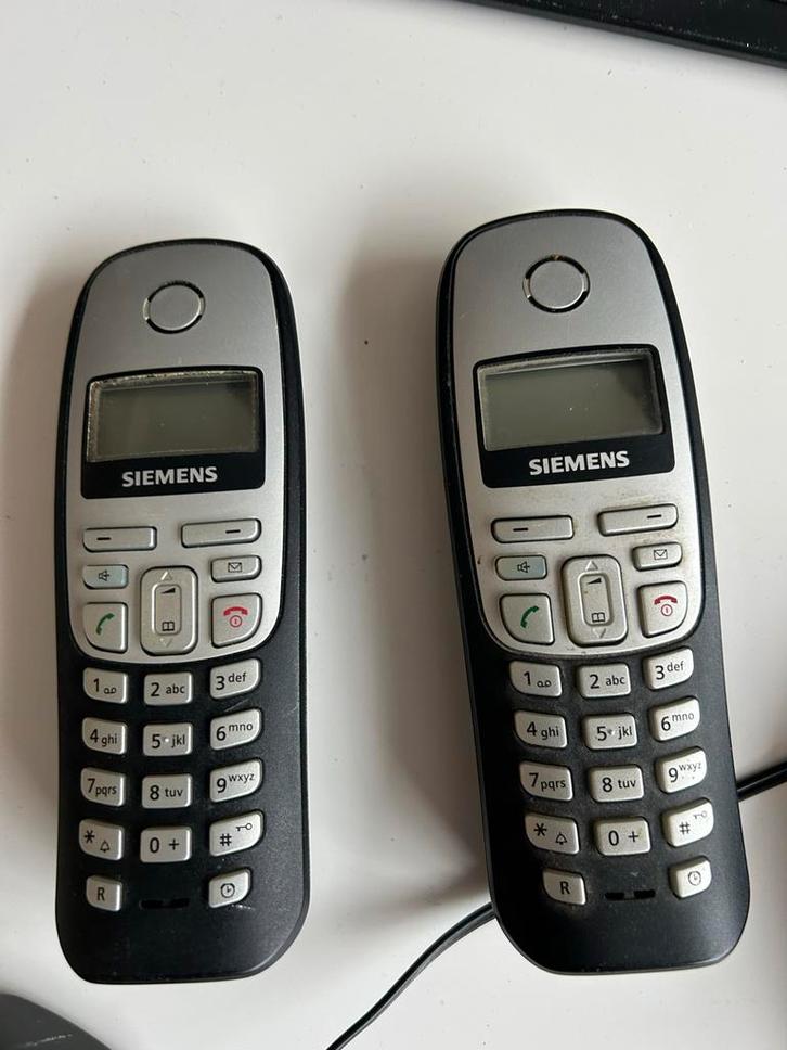 Siemens Gigaset A260 - Basisstation + extra handset, Telecommunicatie, Vaste telefoons | Handsets en Draadloos, Gebruikt, 2 handsets
