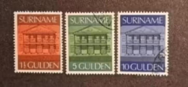 Suriname 2701006 centrale bank, Verzenden, Gestempeld