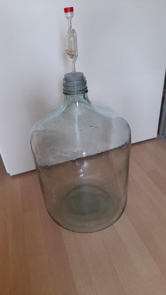 wijngistingsfles 30 liter, Ophalen, Zo goed als nieuw