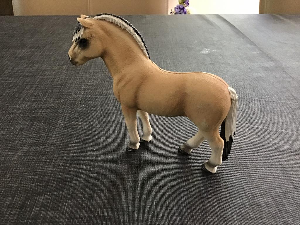 Schleich Fjord hengst, per stuk, Ophalen, Zo goed als nieuw, Jongen of Meisje