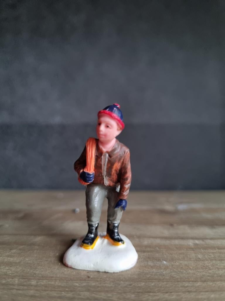 Lemax figuur 2 kerstdorp kersthuisjes, Ophalen of Verzenden, Zo goed als nieuw