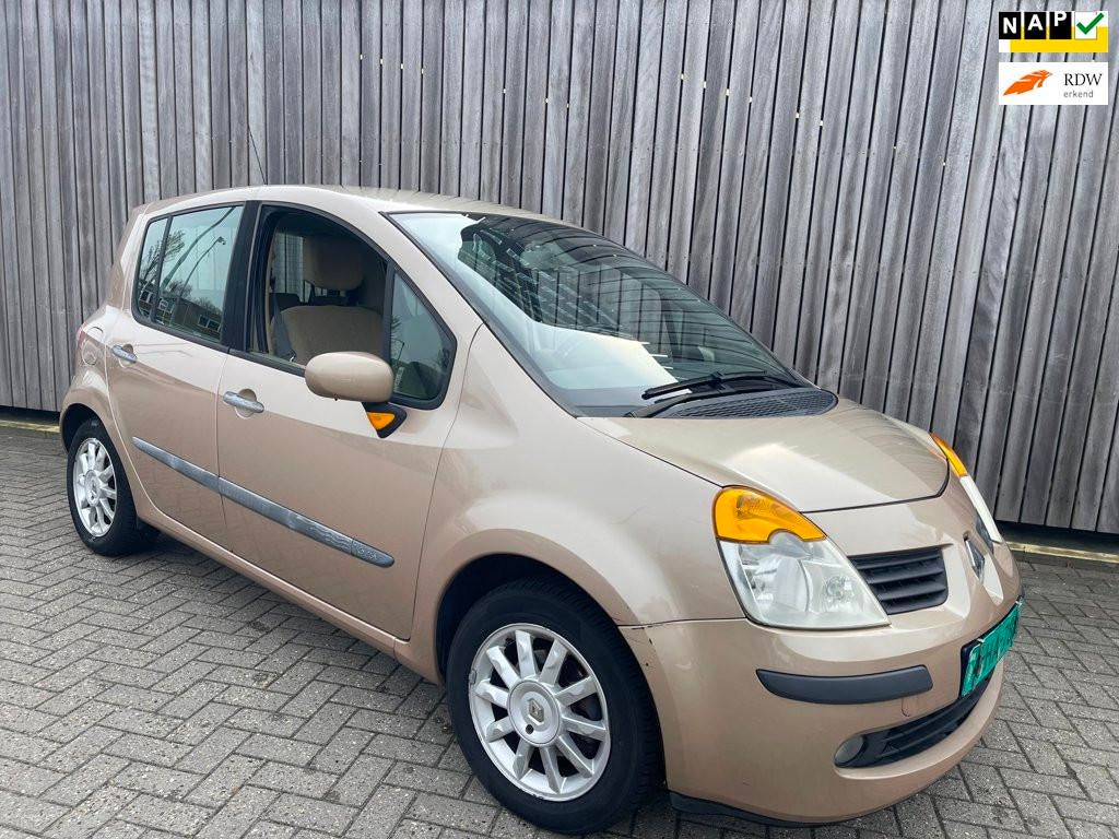 Renault Modus 1.6-16V Privilège Luxe Automaat NAP, Auto's, Renault, Gebruikt, 4 cilinders, Lichtsensor, Beige