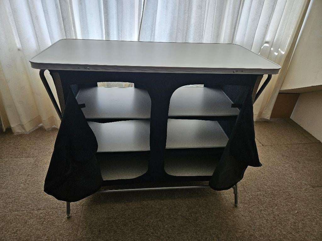 Camping kast, Caravans en Kamperen, Kampeeraccessoires, Ophalen, Zo goed als nieuw