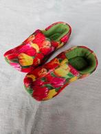 Leuke slofjes met tulpenprint, maat 20-24, Kinderen en Baby's, Babykleding | Schoentjes en Sokjes, Slofjes, Jongetje of Meisje