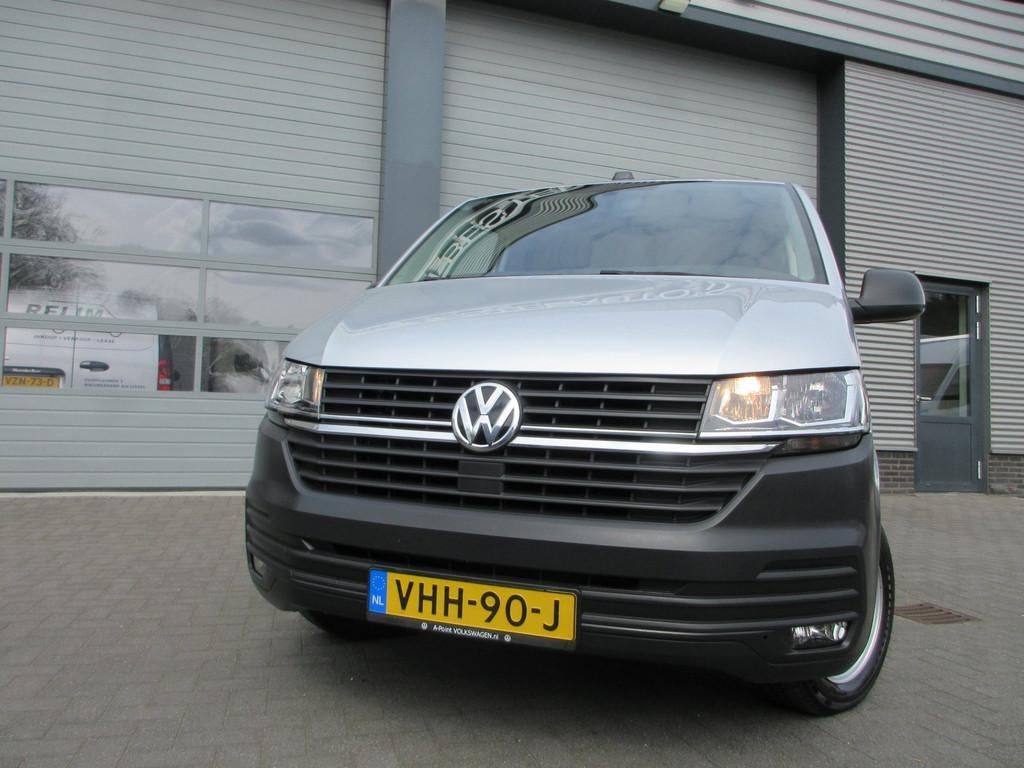 Volkswagen Transporter 2.0 TDI L2H1 150 pk automaat , 3 zits, Gebruikt, Euro 6, 4 cilinders, 150 pk