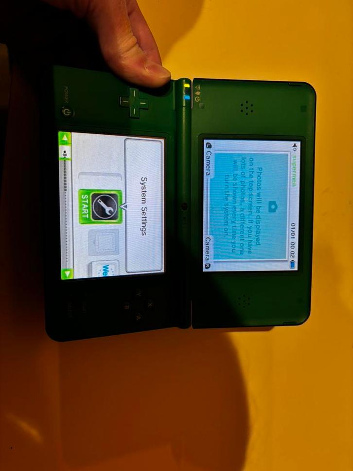 Nintendo DSI XL, Spelcomputers en Games, Spelcomputers | Nintendo DS, Zo goed als nieuw, Ophalen of Verzenden