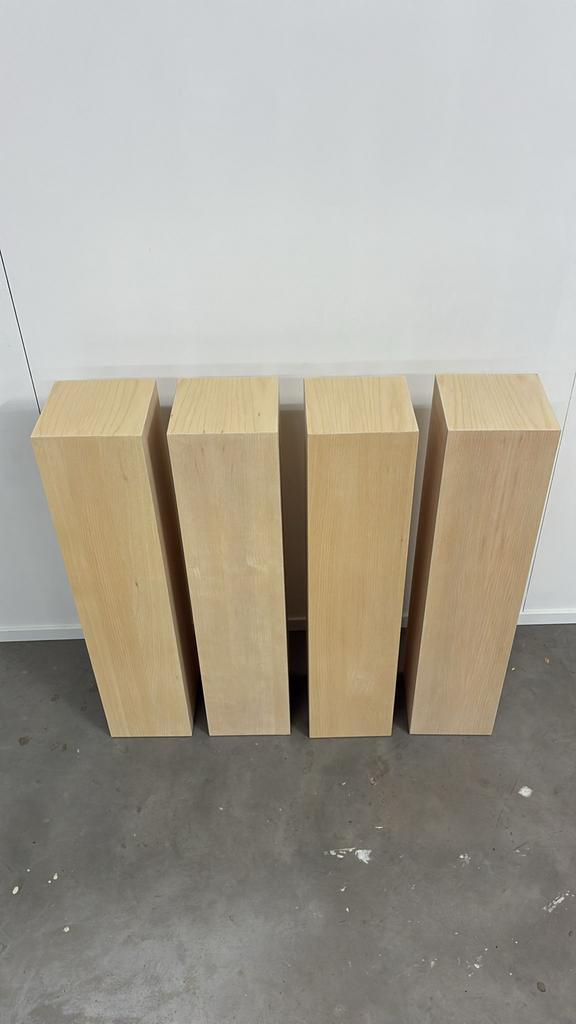 Essenhouten zuilen / sokkels – 20x20x90 cm, Huis en Inrichting, Woonaccessoires | Zuilen en Pilaren, Nieuw, Ophalen