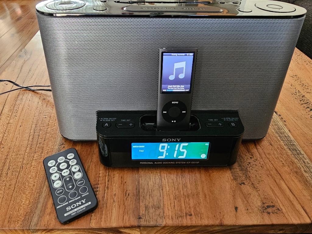 Ipod Nano 4e geneatie met Sony docking systeem, Ophalen of Verzenden, Gebruikt, Classic, 2 tot 10 GB