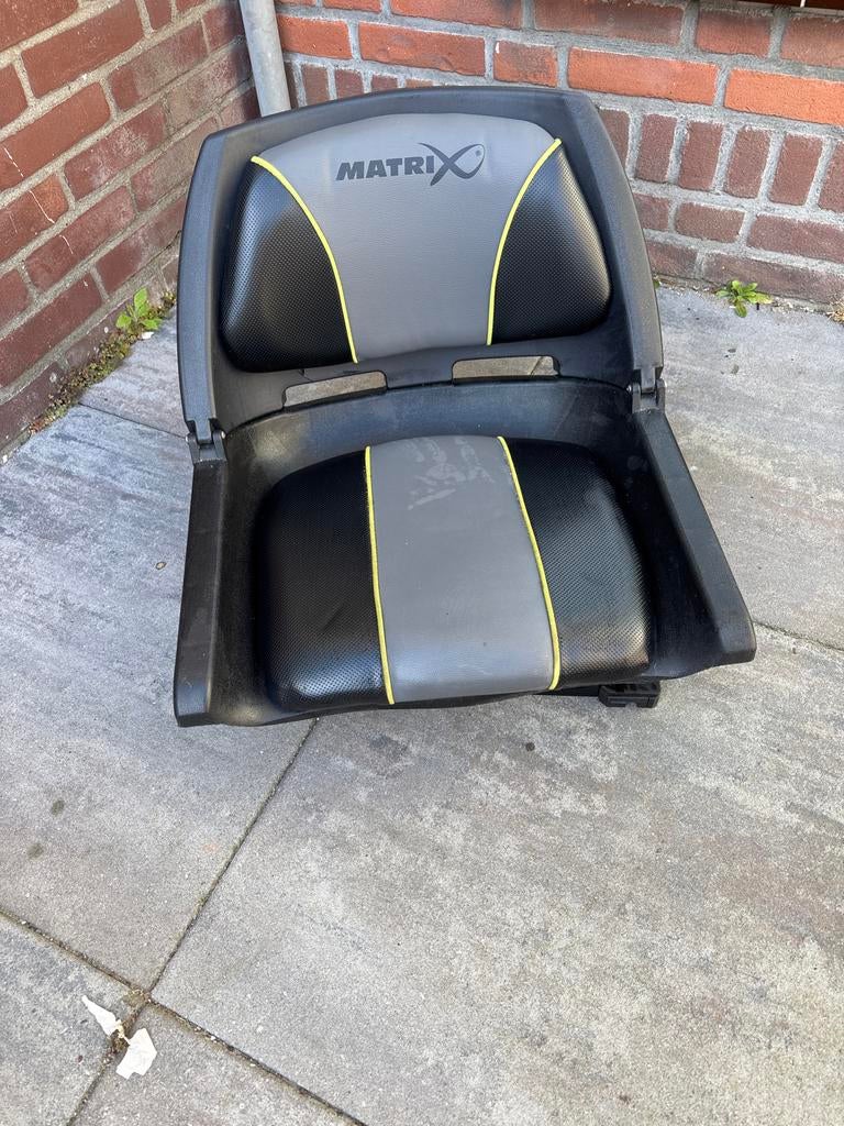 Matrix visstoel - Comfortabel en opvouwbaar, Watersport en Boten, Hengelsport | Witvissen, Ophalen of Verzenden, Zo goed als nieuw