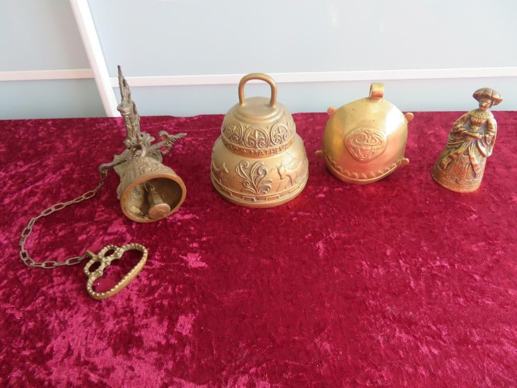 OUDE ANTIEKE VINTAGE BEL  BELLEN 4 stuks zie Foto´s, Antiek en Kunst, Antiek | Koper en Brons, Ophalen of Verzenden