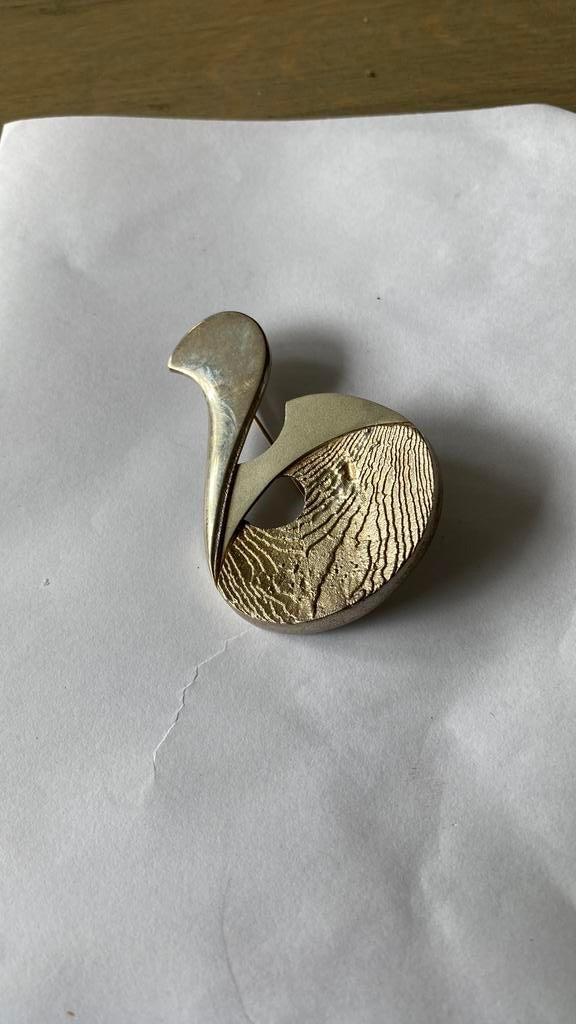 Vintage zilveren broche? Met diepte er in, Ophalen of Verzenden, Zo goed als nieuw, Zilver