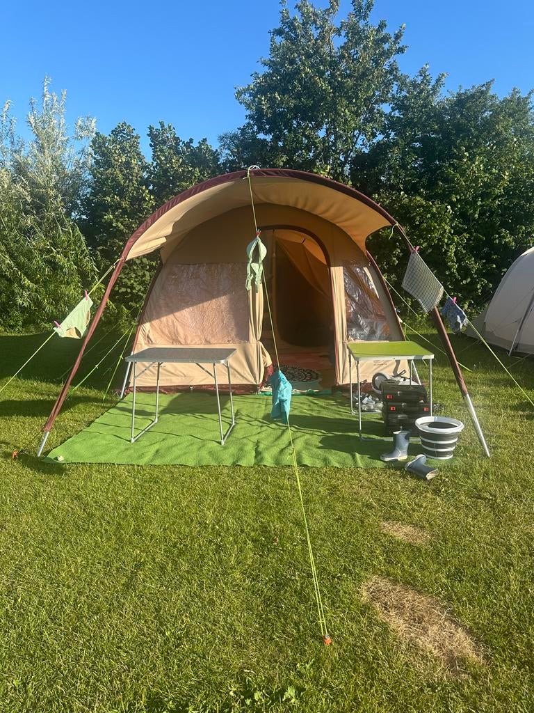 Bardani VillaNova 4-persoons tent - Zo goed als nieuw, Caravans en Kamperen, Tenten, Ophalen, Gebruikt, Tot en met 4
