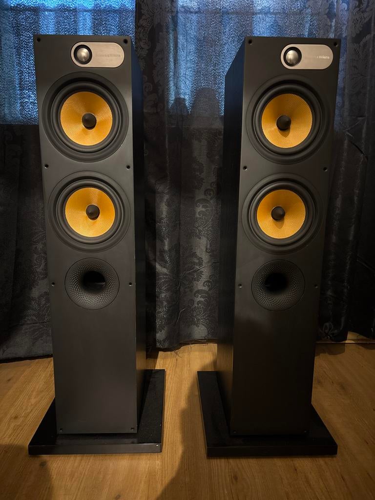 Bowers & Wilkins 684 luidsprekers, Gebruikt, Ophalen of Verzenden, Bowers & Wilkins (B&W), 120 watt of meer