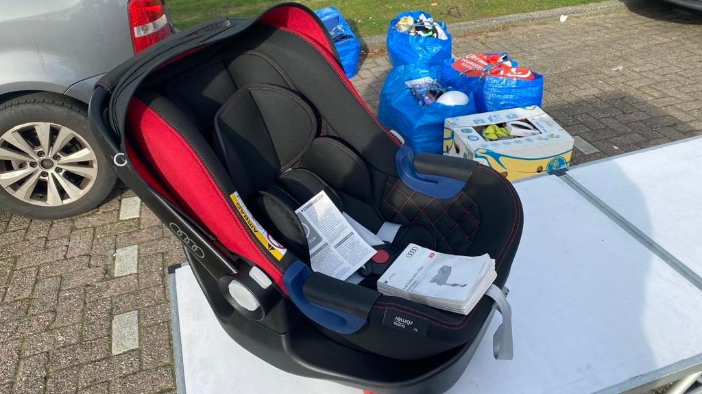 Audi Baby Safe i-Size Flex Base  Z.G.A.N., Auto diversen, Ophalen, Zo goed als nieuw