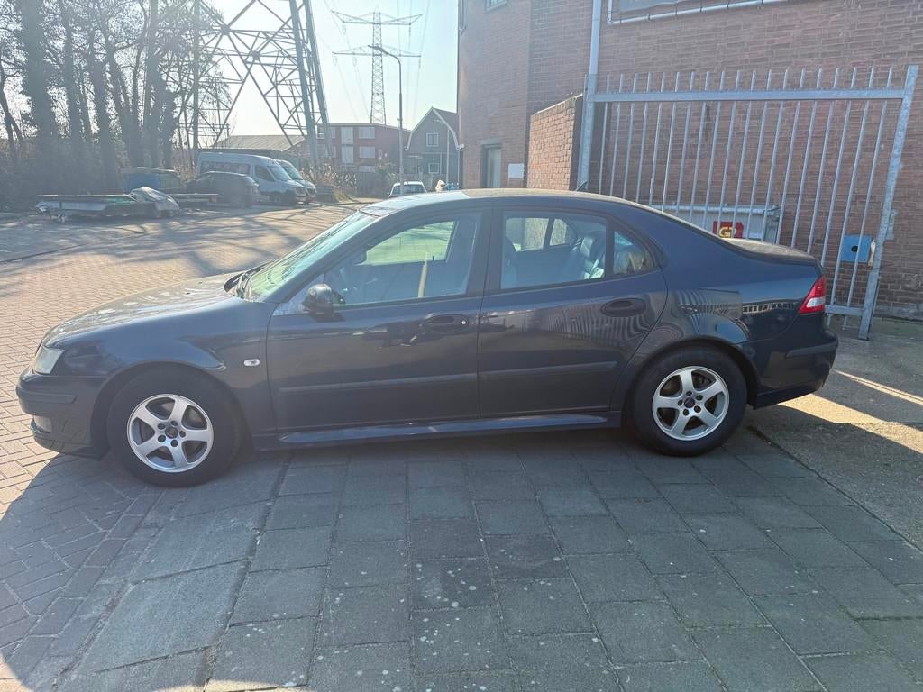 Saab 9-3 Sport Sedan 1.8 Linear Business, Auto's, Saab, Gebruikt, 4 cilinders, Parkeersensor, Blauw