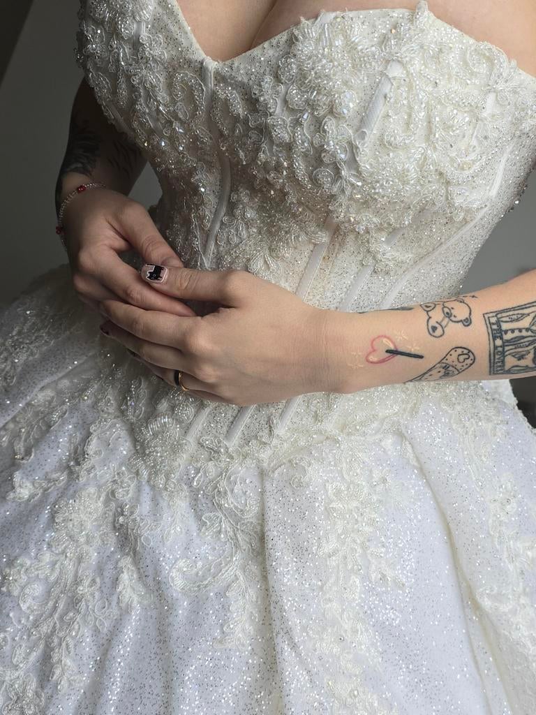 Handgemaakte trouwjurk  - corset - incl. hoepelrok, Trouwjurk, Exclusive van Nhi, Wit, Ophalen of Verzenden