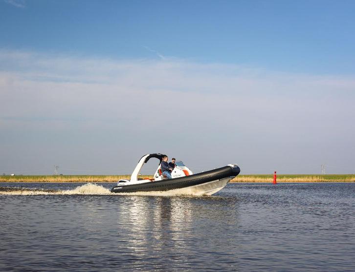 2023 Zodiac Medline 7.5 *Honda 250PK* Incl. Trailer*, Watersport en Boten, Rubberboten, Zo goed als nieuw, Zodiac, Overige materialen