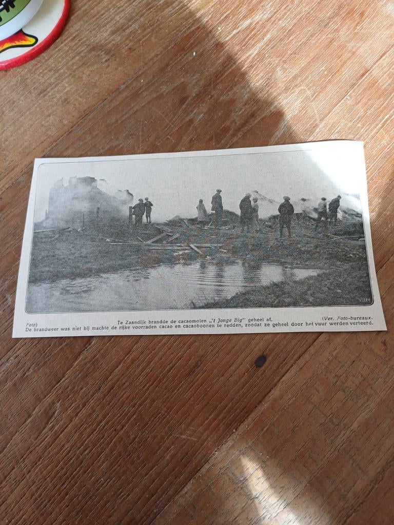 Knipsel Zaandijk brand cacaomolen t Jonge Big 1923, Ophalen of Verzenden, 1920 tot 1940, Knipsel(s)