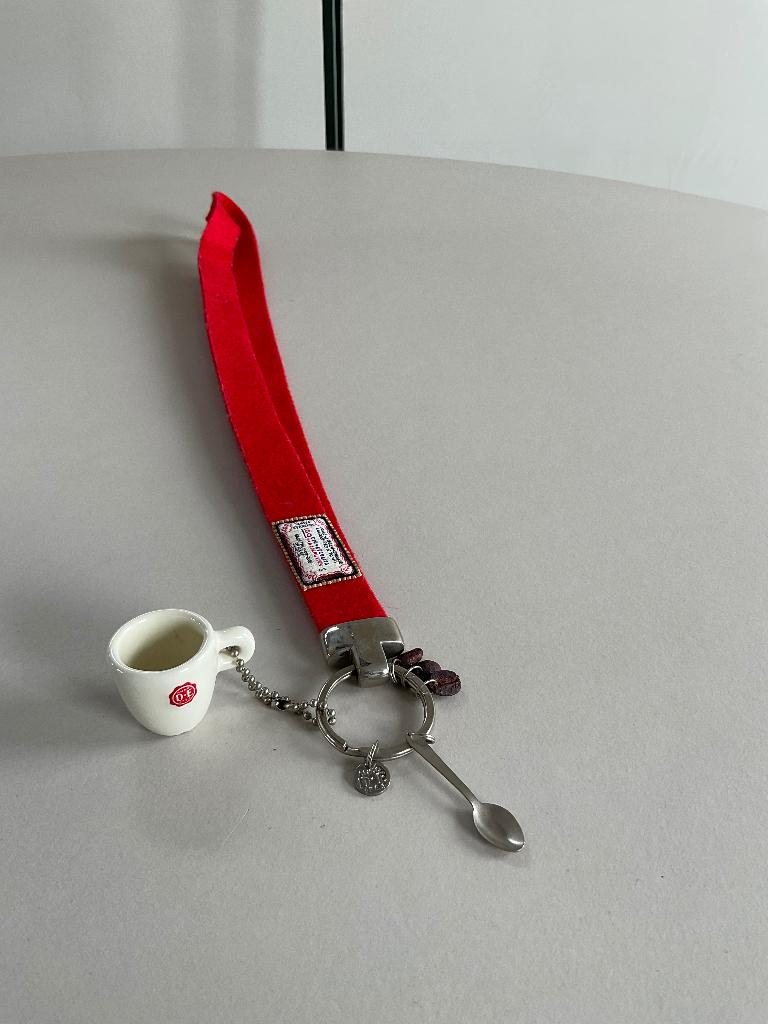 Douwe Egberts (DE) sleutelhanger/keycord, Ophalen, Zo goed als nieuw, Merk