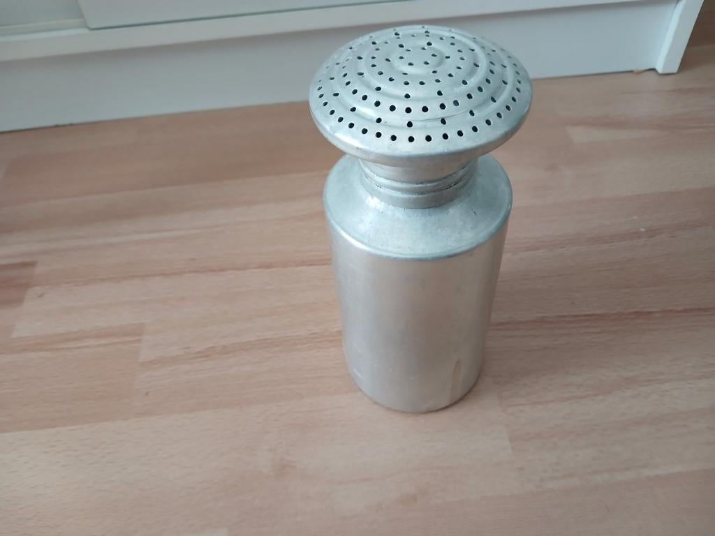 Zout strooier, Ophalen