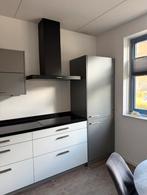 Moderne keuken met Pelgrim apparatuur, 10 jaar oud Zwolle, Huis en Inrichting, Ophalen, Wit, Hoekkeuken, Zo goed als nieuw