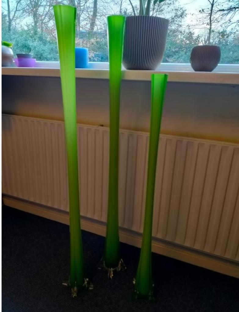 Grote groene vintage vazen, Huis en Inrichting, Woonaccessoires | Vazen, Ophalen, 75 cm of meer, Groen, Glas