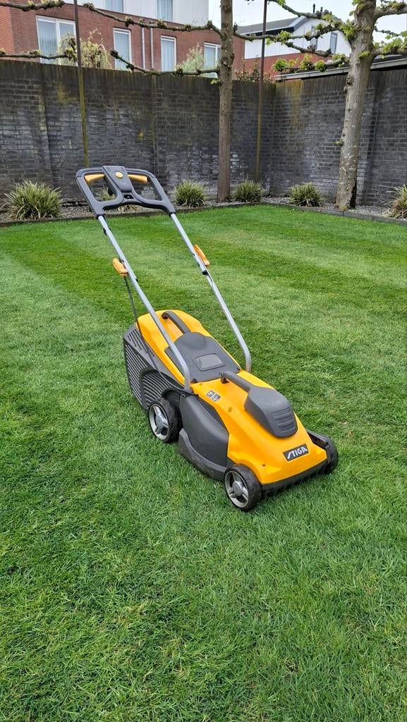 Stiga Combi 36e Elektrische Grasmaaier, Tuin en Terras, Grasmaaiers, Ophalen, Cirkelmaaier, Elektrische grasmaaier, Stiga