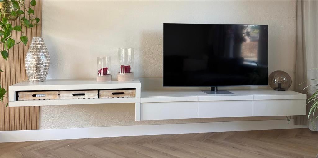 Modern houten zwevend tv-meubel met opbergruimte, Huis en Inrichting, Ophalen, Gebruikt, 200 cm of meer, Minder dan 100 cm