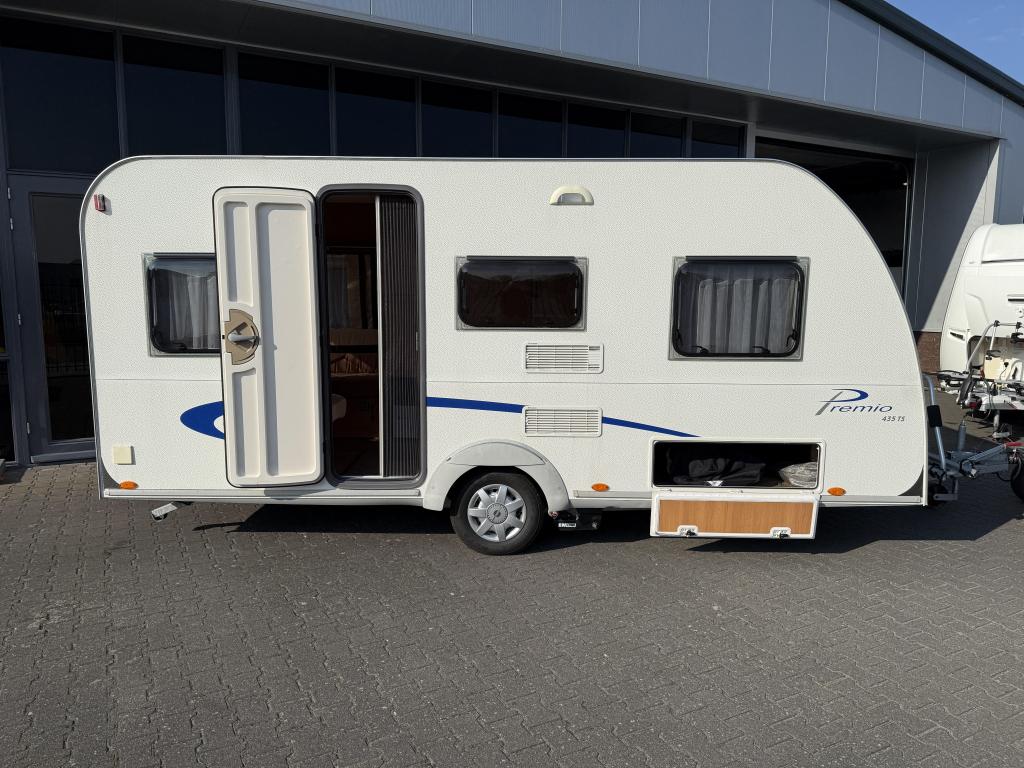 Bürstner Premio 435 TS Bed + Zit + WC + Mover 840KG, Caravans en Kamperen, Bedrijf, Treinzit, Bürstner, 4 tot 5 meter