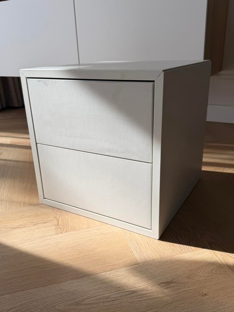 Witte EKET Ikea nachtkastje/ bovenkast met 2 lades, Ophalen, Zo goed als nieuw, Minder dan 45 cm