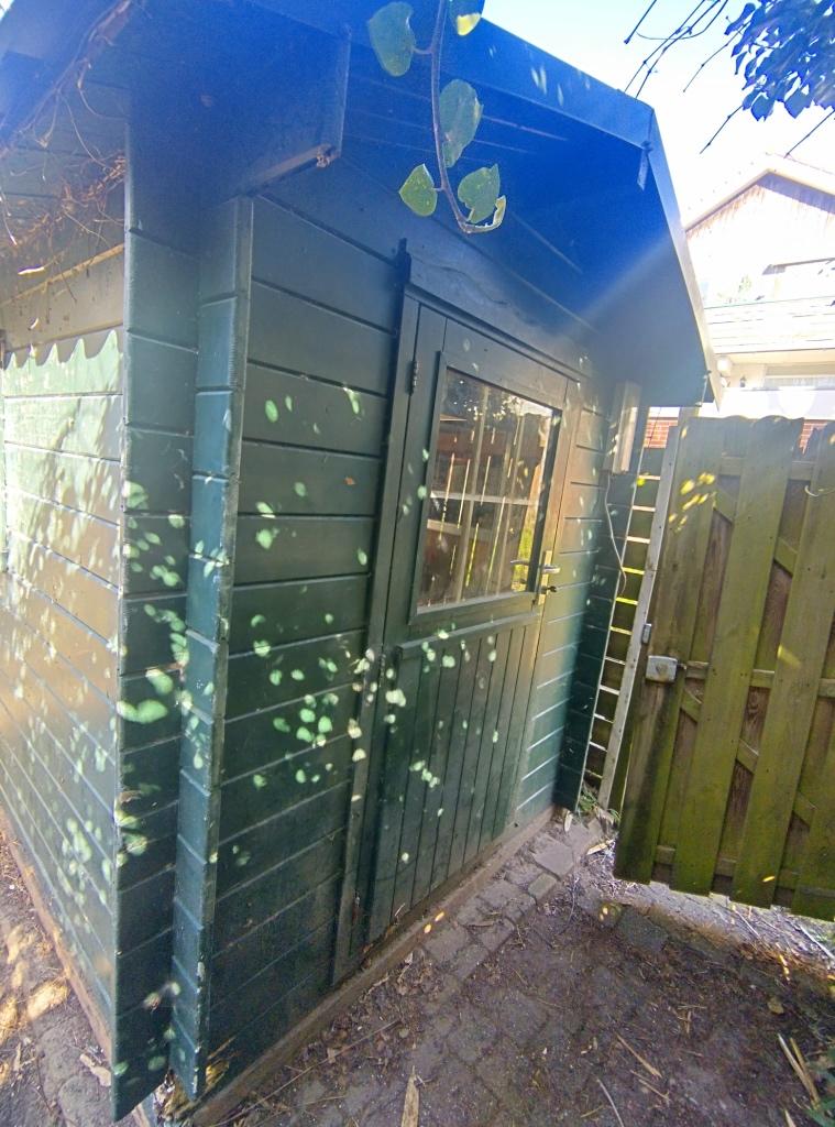 Gratis af te halen: Tuinhuisje vóór 25 april, Tuin en Terras, Tuinhuizen, Ophalen, 250 tot 500 cm, Schuur, 2 ramen