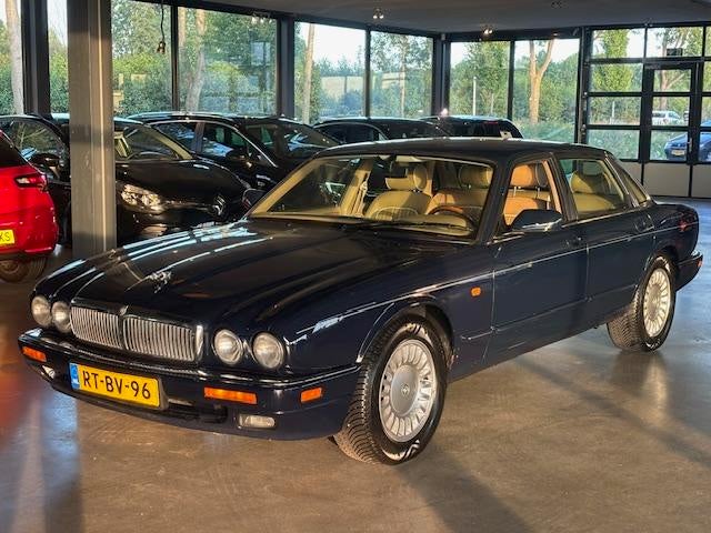 Jaguar Sovereign 3.2 AUT In goede staat, binnen en buiten., Auto's, Automaat, Achterwielaandrijving, 3239 cc, Blauw