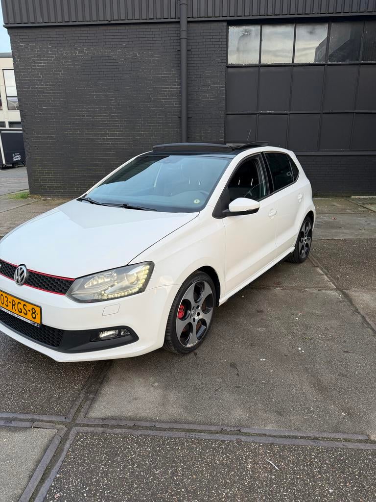 Volkswagen Polo 1.4 TSI 132KW DSG 2011 Wit, Auto's, Volkswagen, 1169 kg, 4 cilinders, 179 pk, Wit