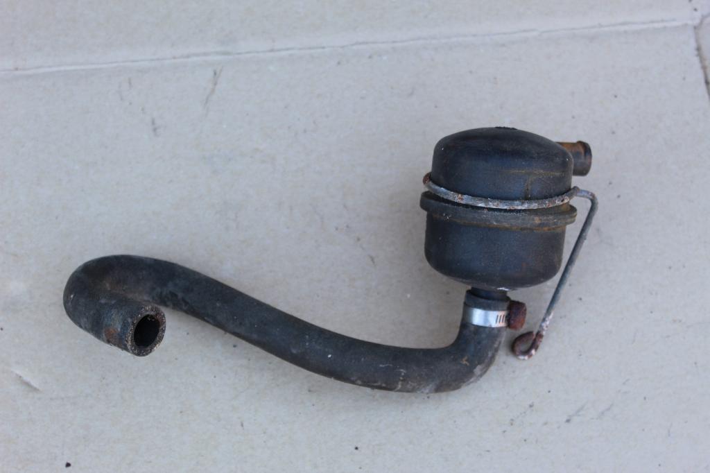 Citroën CX expansievat voor de koelvloeistof, Ophalen