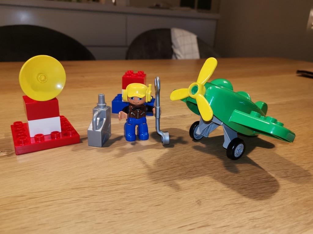Lego Duplo 10808 vliegtuig met piloot, Kinderen en Baby's, Speelgoed | Duplo en Lego, Compleet, Ophalen of Verzenden, Zo goed als nieuw