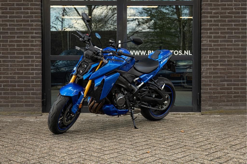 Suzuki GSX-S1000 / 340 km / nieuwstaat / tanktas (bj 2021), Motoren, Motoren | Suzuki, Bedrijf, Meer dan 35 kW, Overig, Siemensstraat 8
7903AZ  HOOGEVEEN, NL