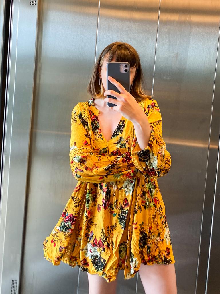 Free People stijl mini jurk, maat S, Kleding | Dames, Jumpsuits, Verzenden, Zo goed als nieuw, Maat 36 (S), Geel