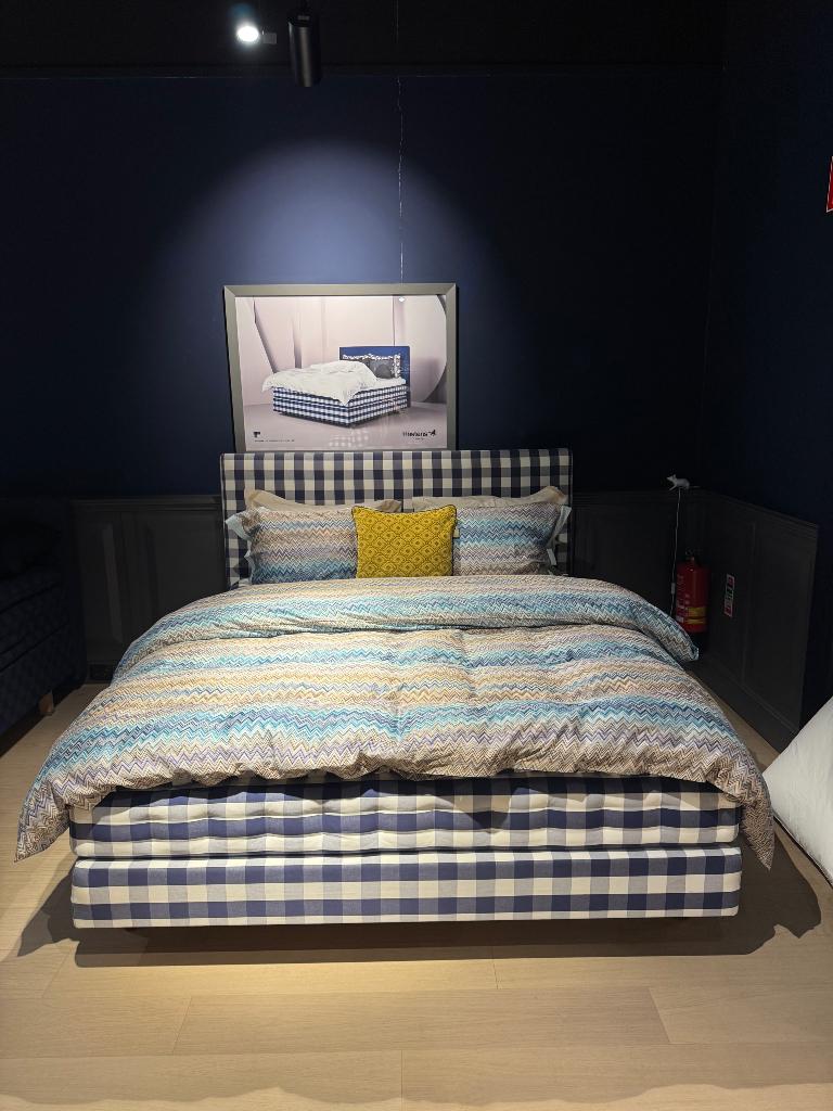 Hästens SHOWROOM Sale, 210 cm, Ophalen of Verzenden, 180 cm, Nieuw