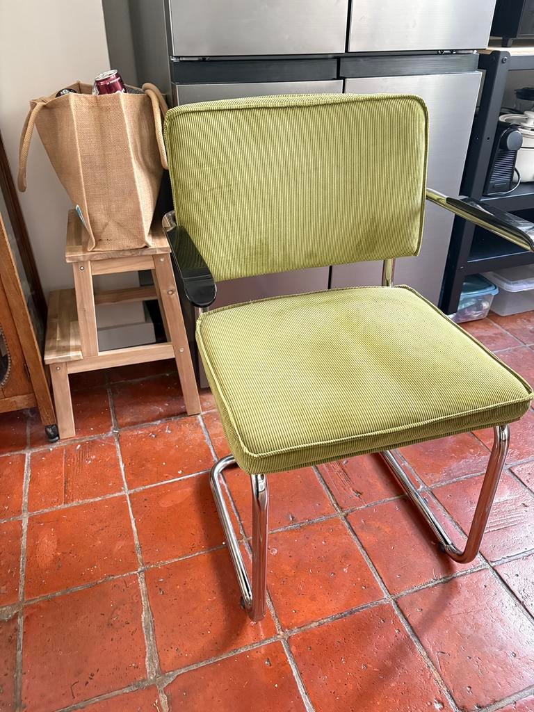 Ridge Rib Eetkamerstoel Met Armleuning Groen van Zuiver, Ophalen, Zo goed als nieuw, Overige kleuren, Eén