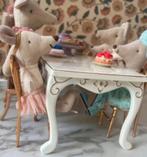 Nostalgische metalen poppenhuis tafel, Ophalen of Verzenden, Zo goed als nieuw, Poppenhuis