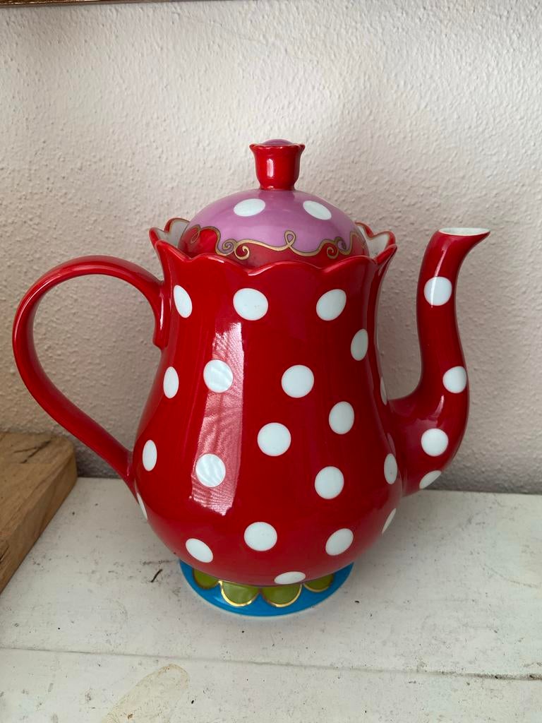 Oilily Theekan - Rood met Witte Stippen, Keramiek, Overige typen, Ophalen of Verzenden, Zo goed als nieuw