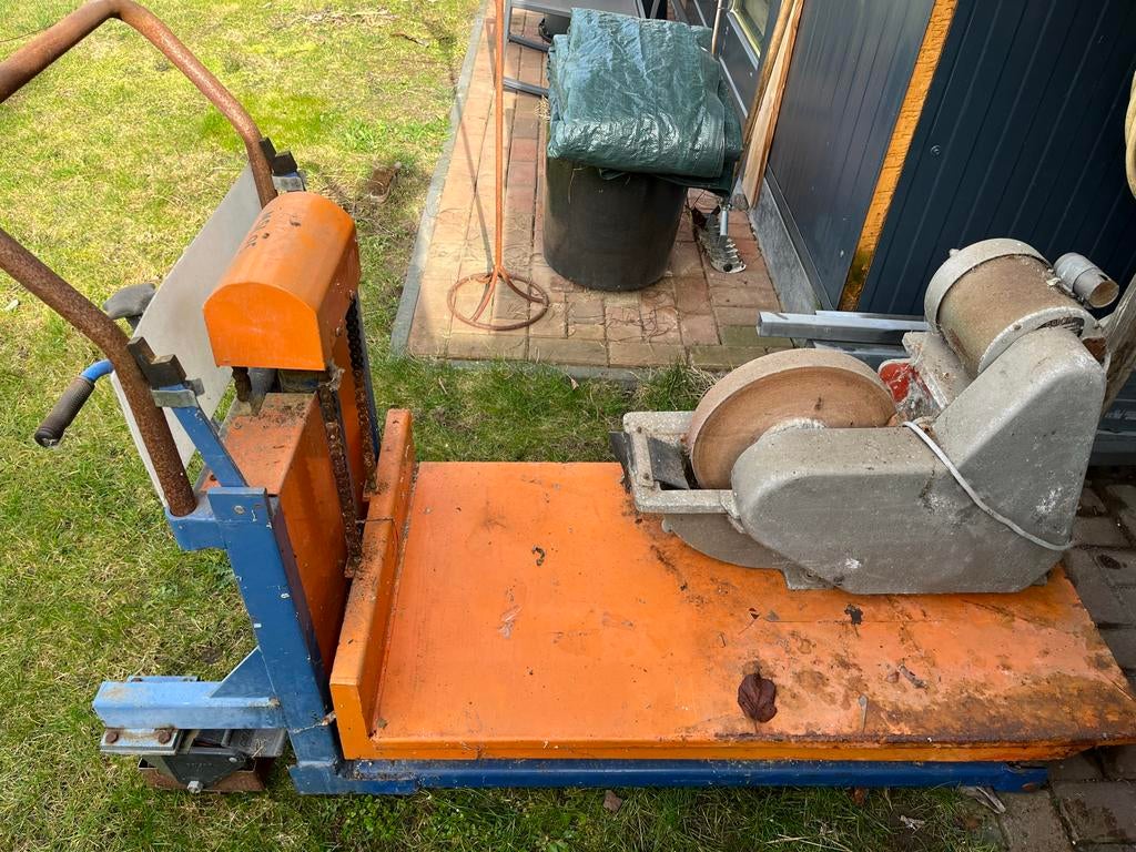 Degelijke watergekoelde slijpsteen, Doe-het-zelf en Verbouw, Gereedschap | Slijpmachines, Gebruikt, Werkbankslijpmachine, Minder dan 700 watt