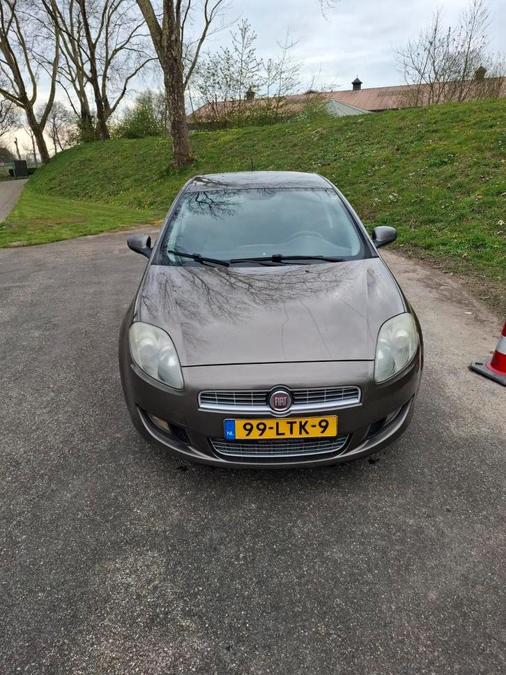 Te koop Fiat Bravo.     voor loop of sloop, Auto's, Fiat, Particulier, Bravo, Airbags, Airconditioning, Bochtverlichting, Centrale vergrendeling