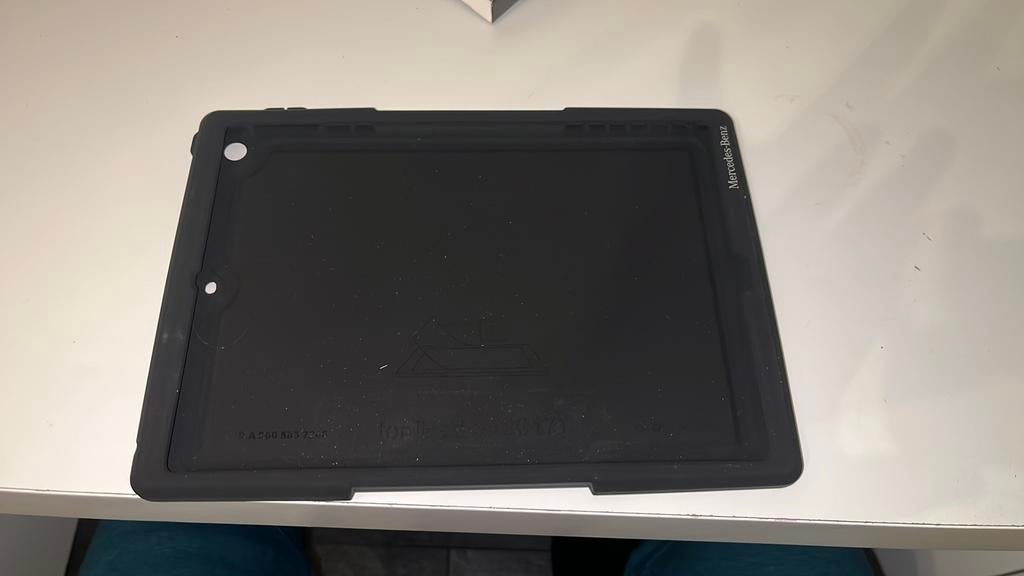 Mercedes tabletHoes voor ipad 5 2017, Ophalen of Verzenden, Nieuw, 10 inch, Bescherming voor- en achterkant