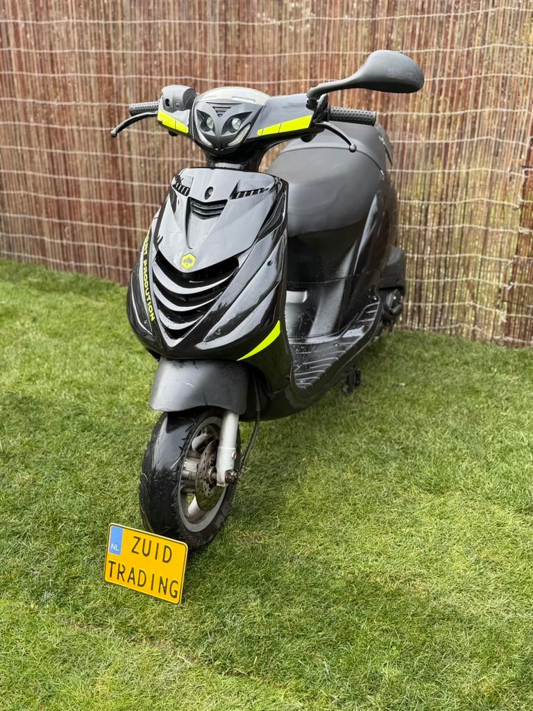 Piaggio zip 2005 frame alles werkend!, Motoren, Ophalen of Verzenden, S, S, Z