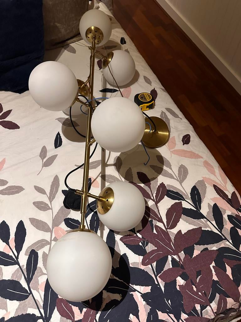 hanglamp met 7 glazen bollen - Goud, Ophalen, Zo goed als nieuw, Glas, 50 tot 75 cm